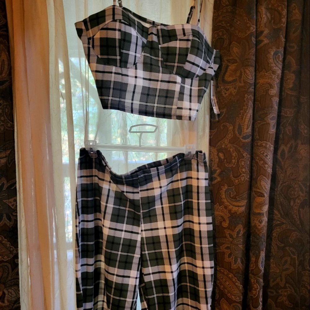 Crap top with slacks